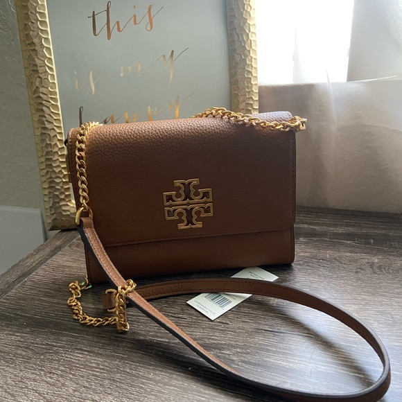 Tory Burch Handbags - tory burch britten chain wallet crossbody